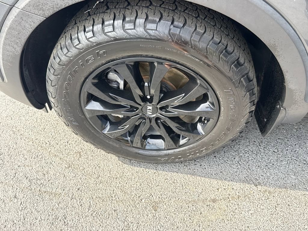 Used 2020 Kia Telluride LX image 27