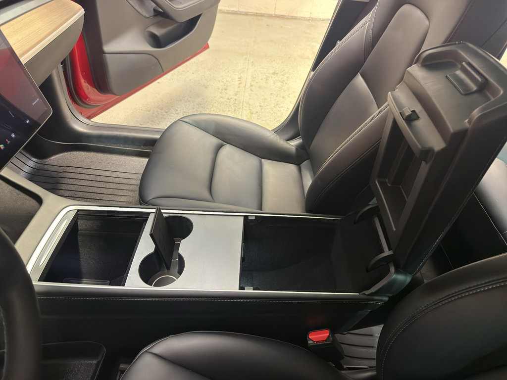 Used 2021 Tesla Model 3 Performance AWD/4WD image 18