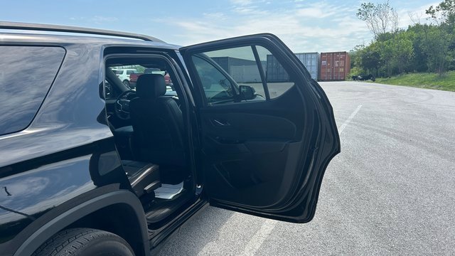 Certified 2023 Chevrolet Traverse RS image 36