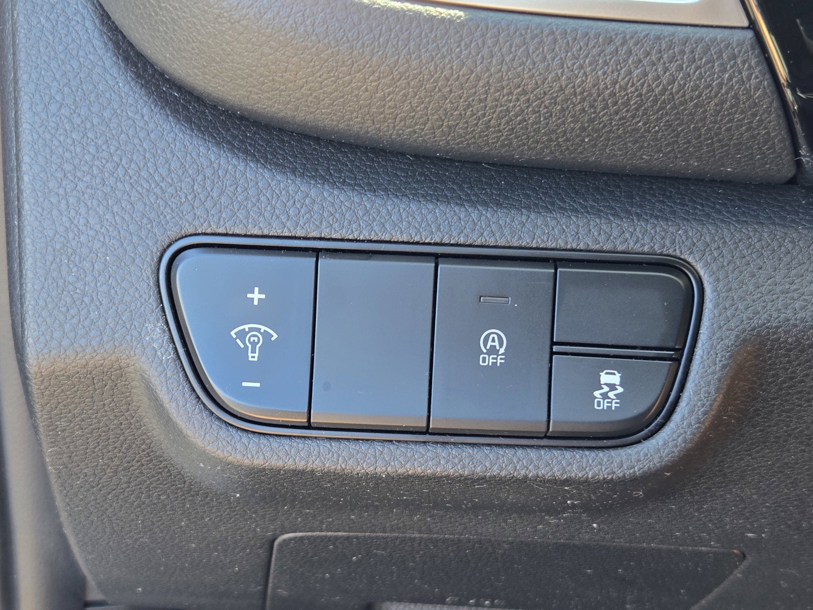 Used 2024 Kia Seltos S AWD/4WD image 25