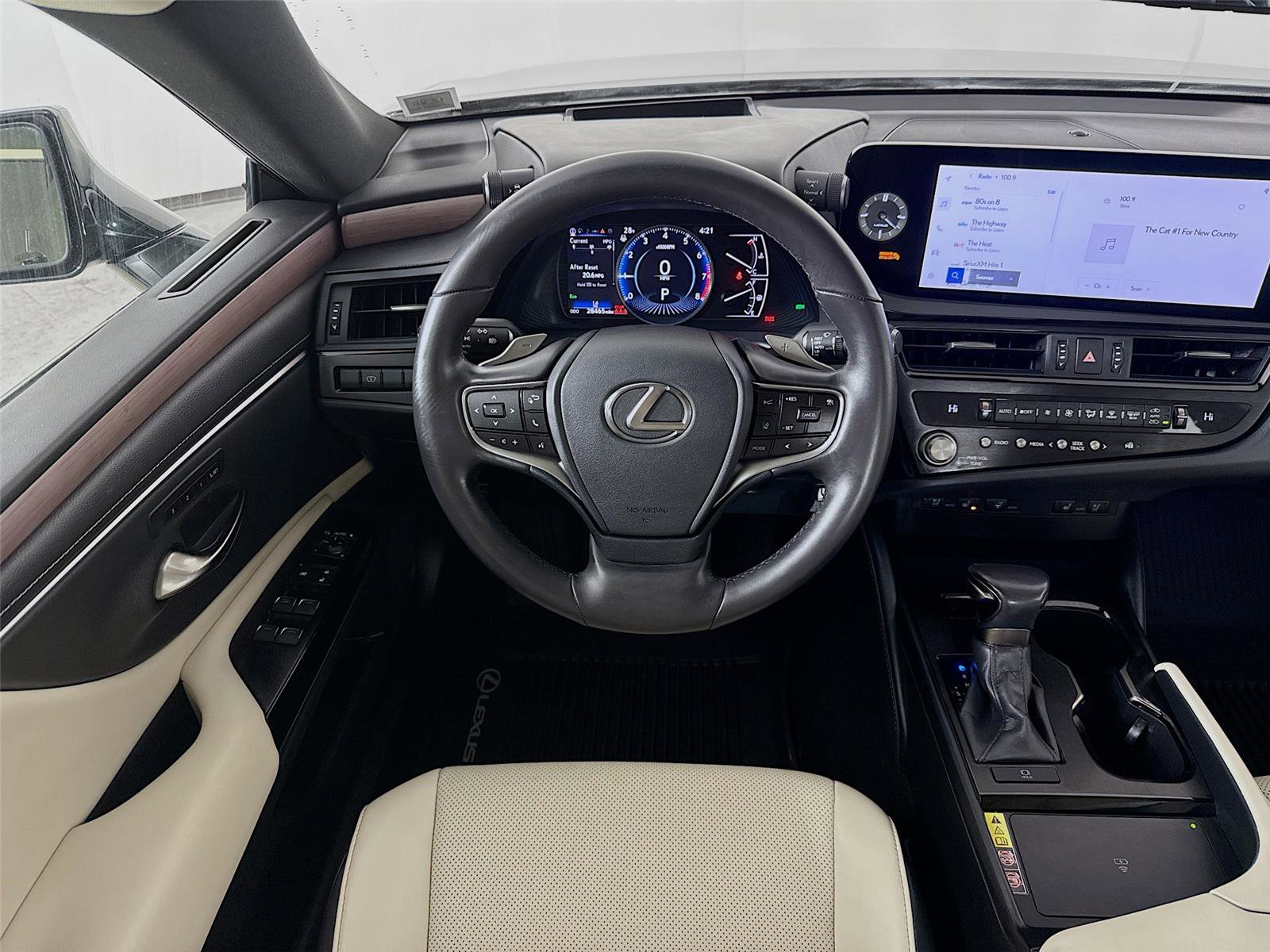 Used 2024 Lexus ES 350 w/ Premium Package image 22