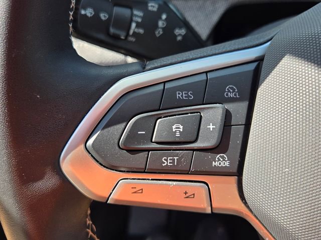 Used 2025 Volkswagen Tiguan S image 22