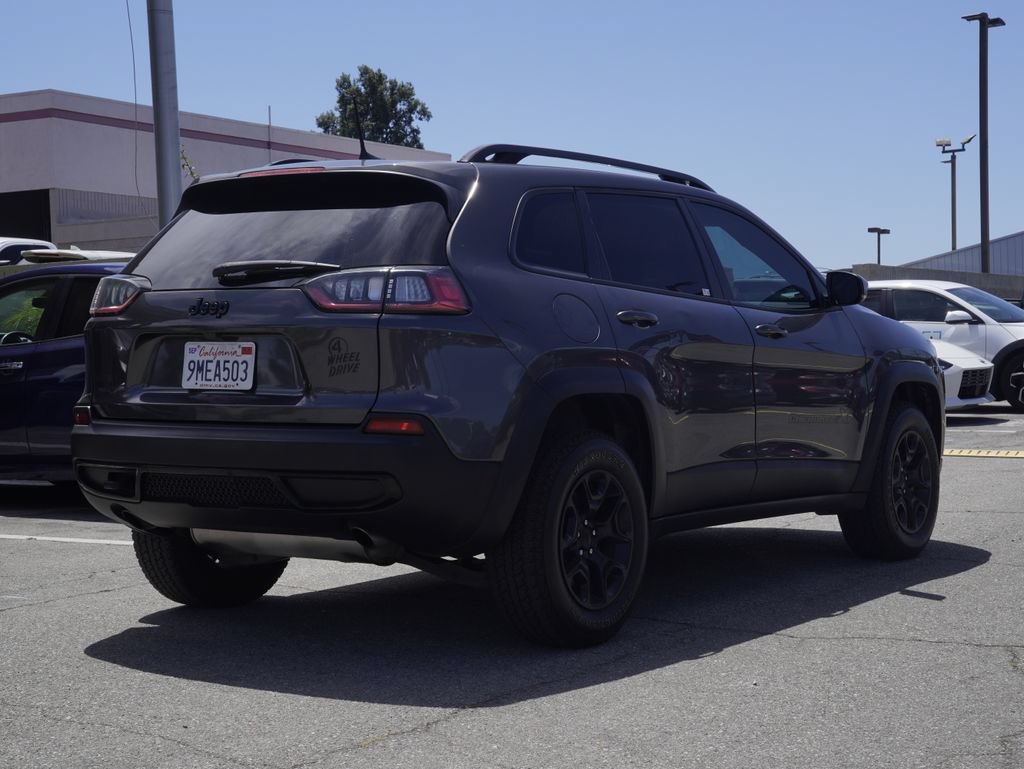 Used 2022 Jeep Cherokee Latitude AWD/4WD image 4