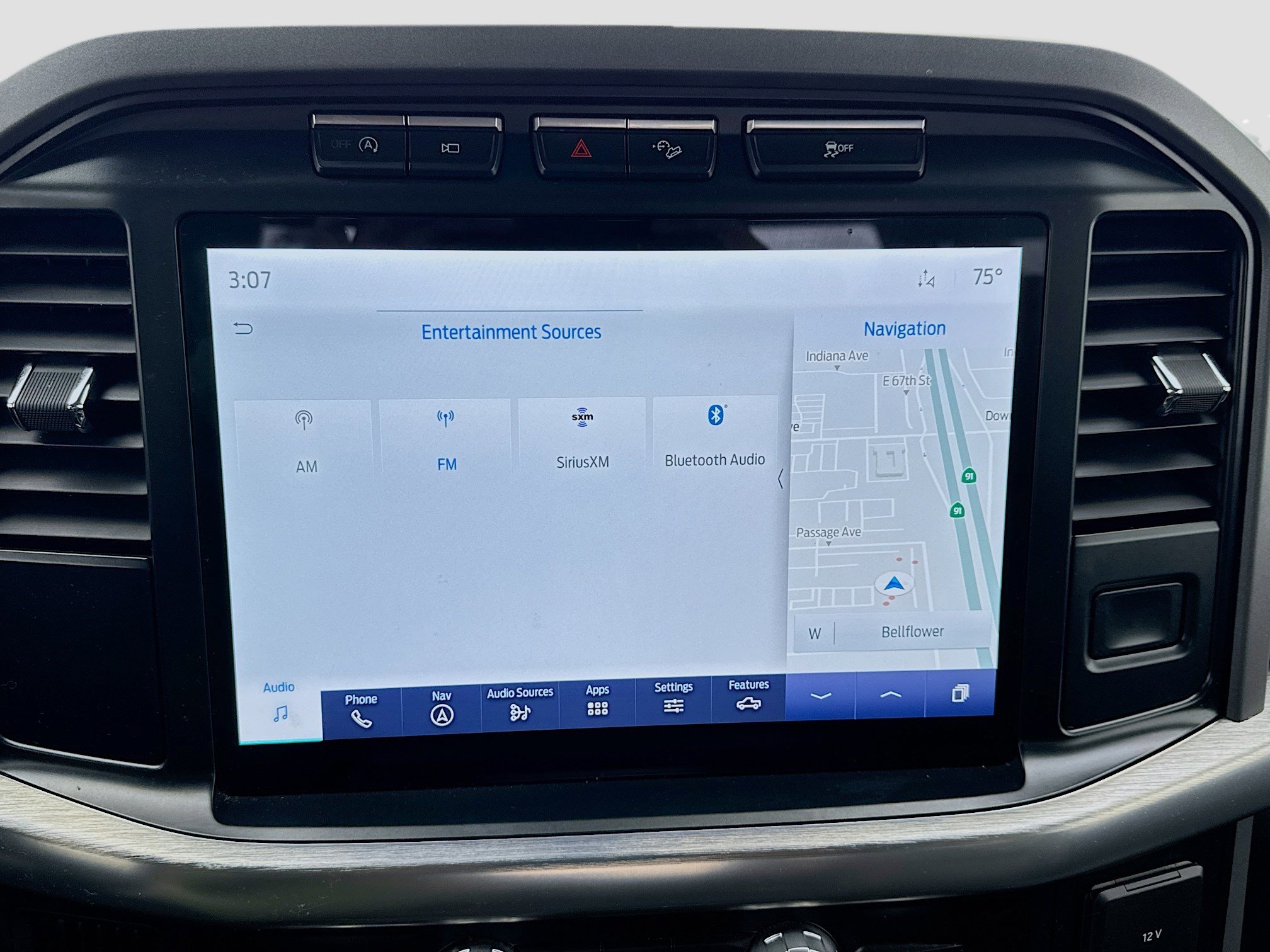 Used 2021 Ford F150 Lariat w/ Equipment Group 501A Mid image 11