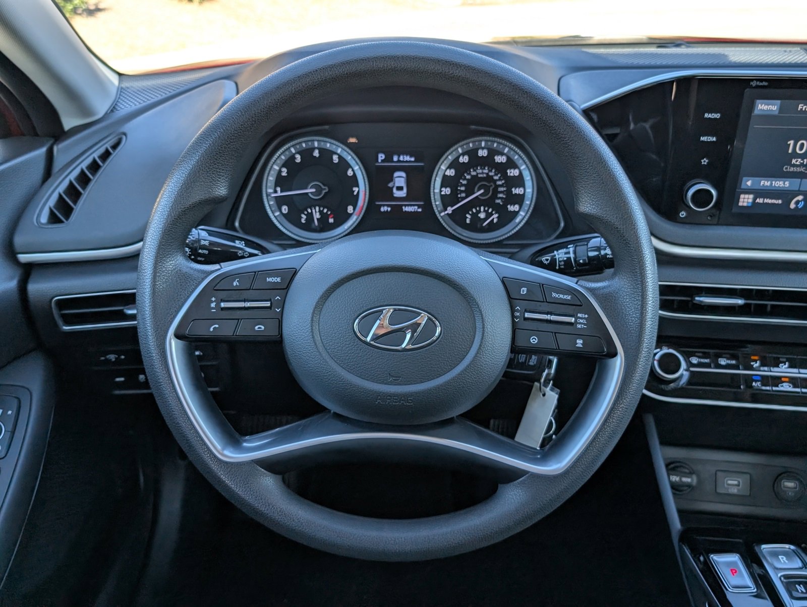 Certified 2023 Hyundai Sonata SE w/ Cargo Package image 14