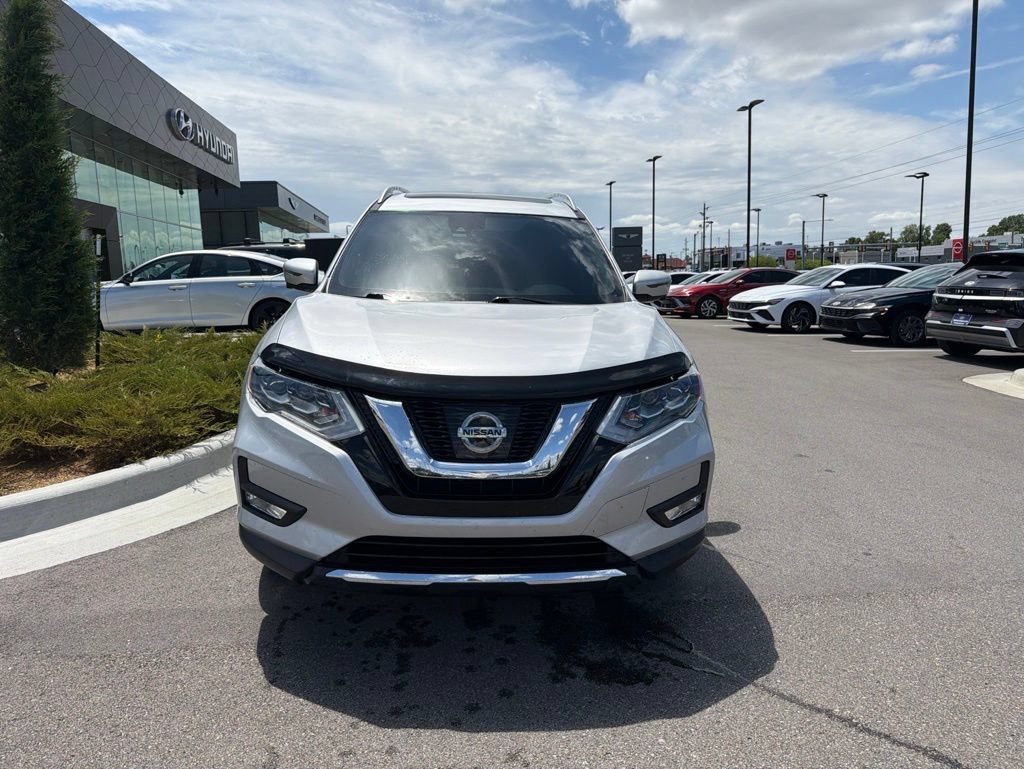 Used 2017 Nissan Rogue SL w/ SL Premium Package AWD/4WD image 2