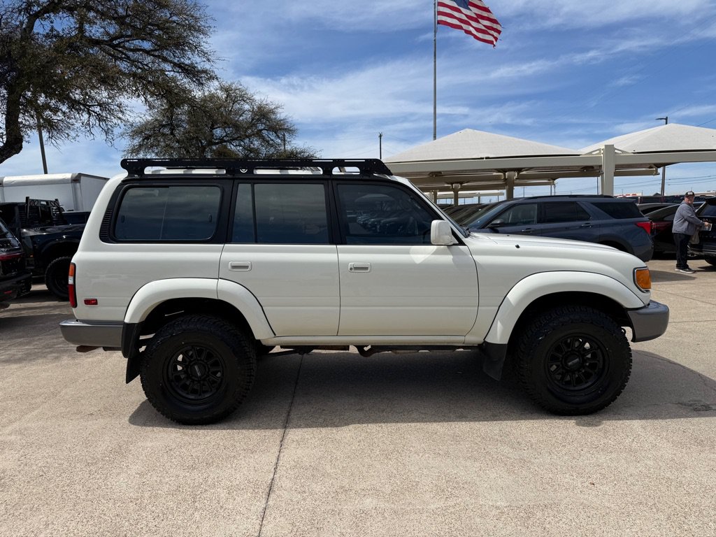 Used 1997 Toyota Land Cruiser w/ Leather Trim Pkg AWD/4WD image 8