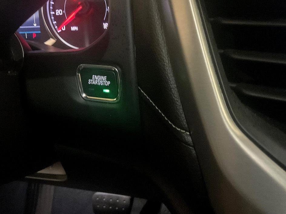 Used 2023 GMC Acadia SLE w/ Elevation Edition image 26