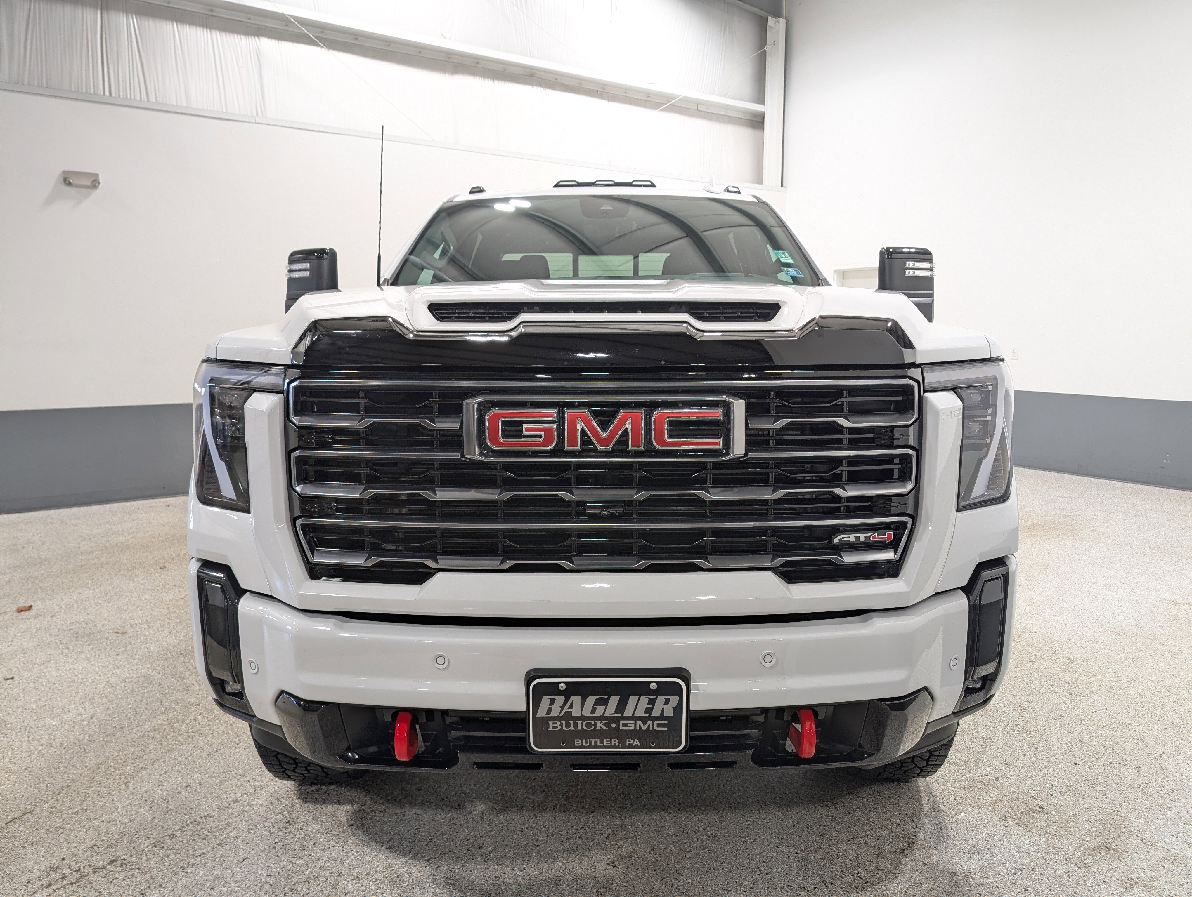 Used 2025 GMC Sierra 2500 AT4 w/ AT4 Premium Plus Package image 8