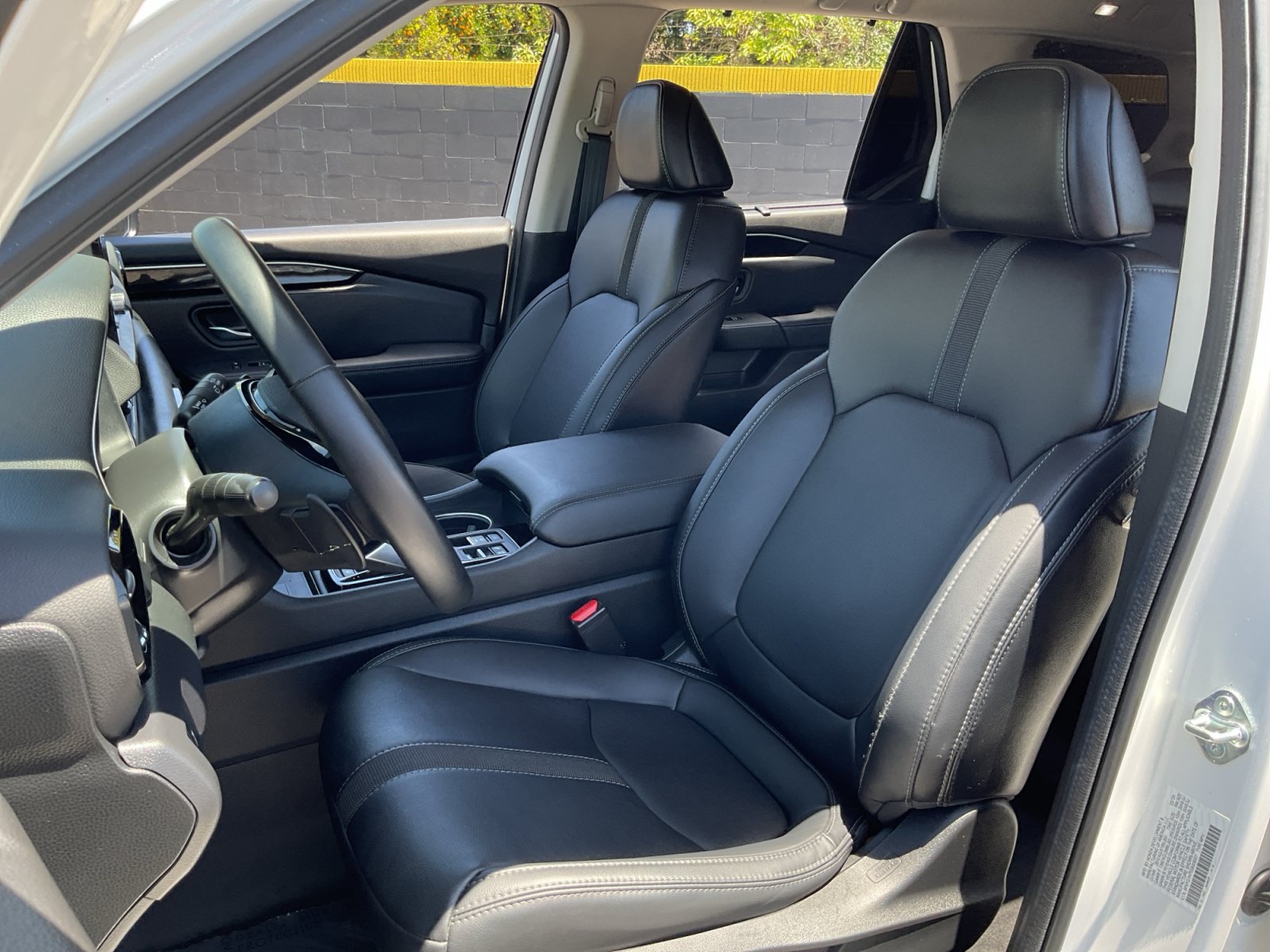 Used 2025 Honda Pilot Touring image 18