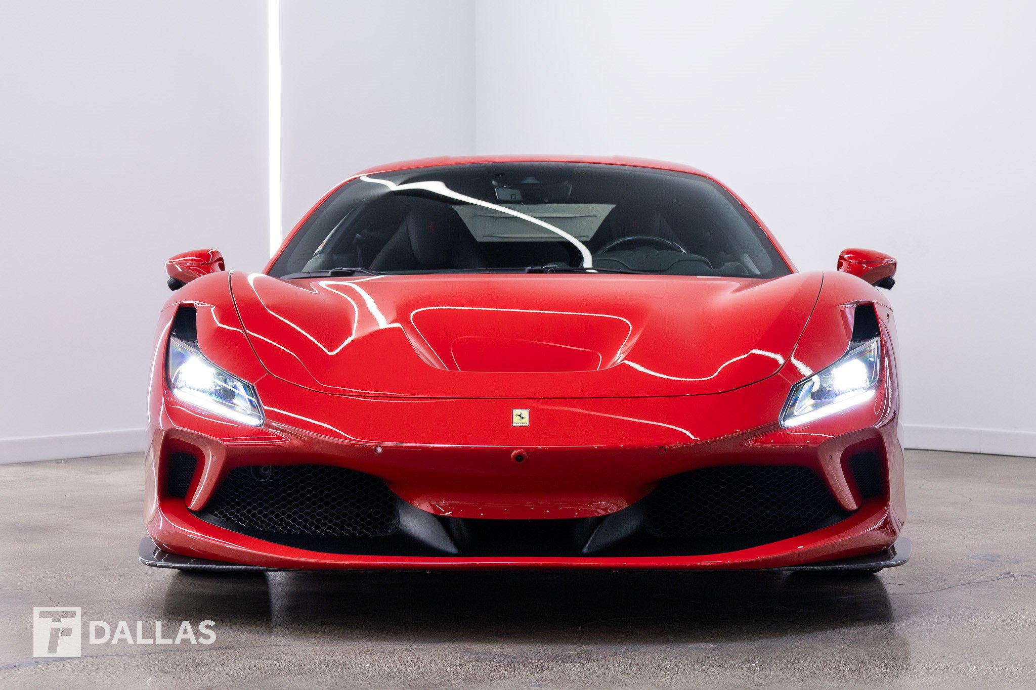 Used 2020 Ferrari F8 Tributo RWD image 19