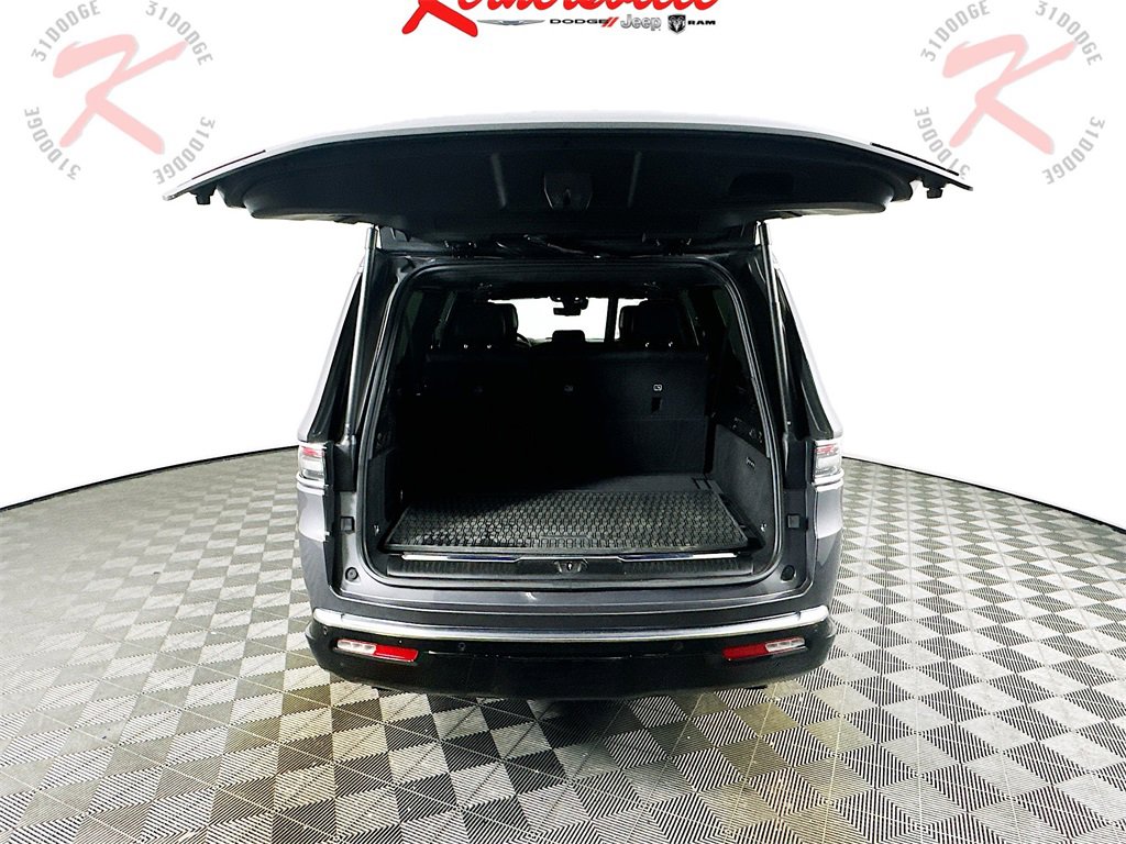 Used 2023 Jeep Grand Wagoneer L Series III w/ Rear Seat Video Group 1 image 30