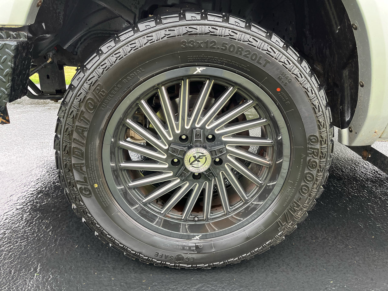 Used 2014 RAM 1500 Laramie w/ Convenience Group image 9