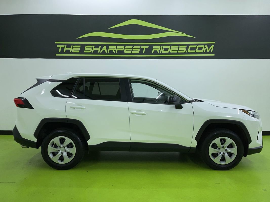 Used 2024 Toyota RAV4 LE image 11