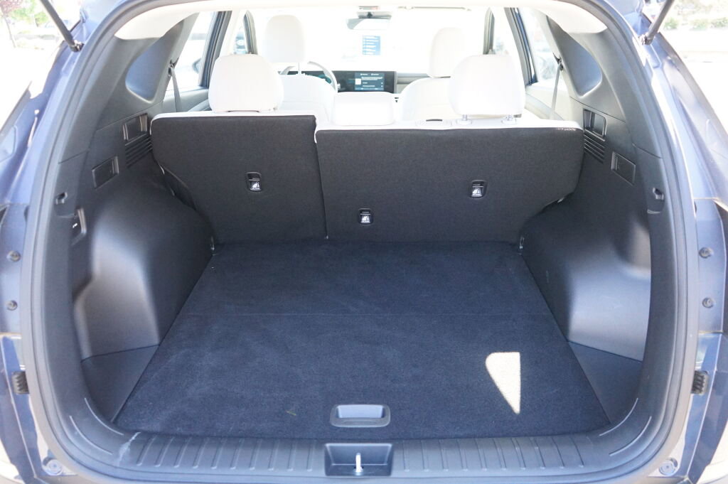 Used 2025 Hyundai Tucson SE FWD image 13