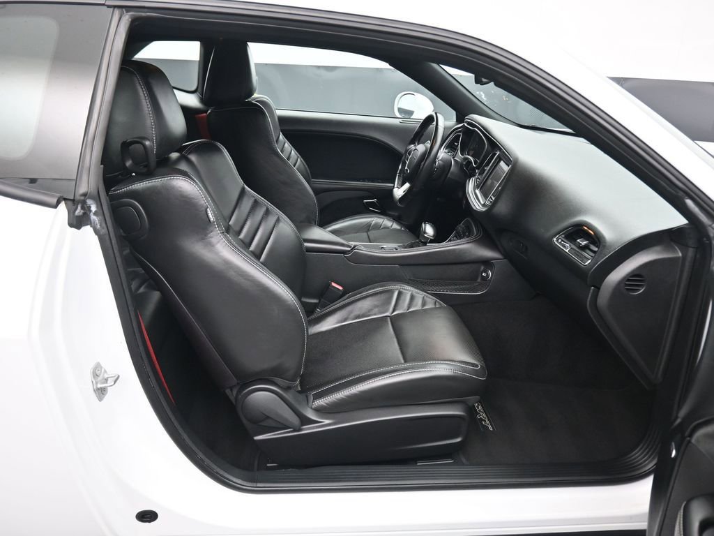 Used 2019 Dodge Challenger SRT Hellcat Redeye image 38