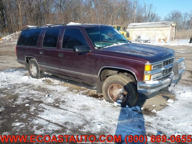 Used 1997 Chevrolet Suburban 4WD w/ Preferred Equipment Group 3 image 2