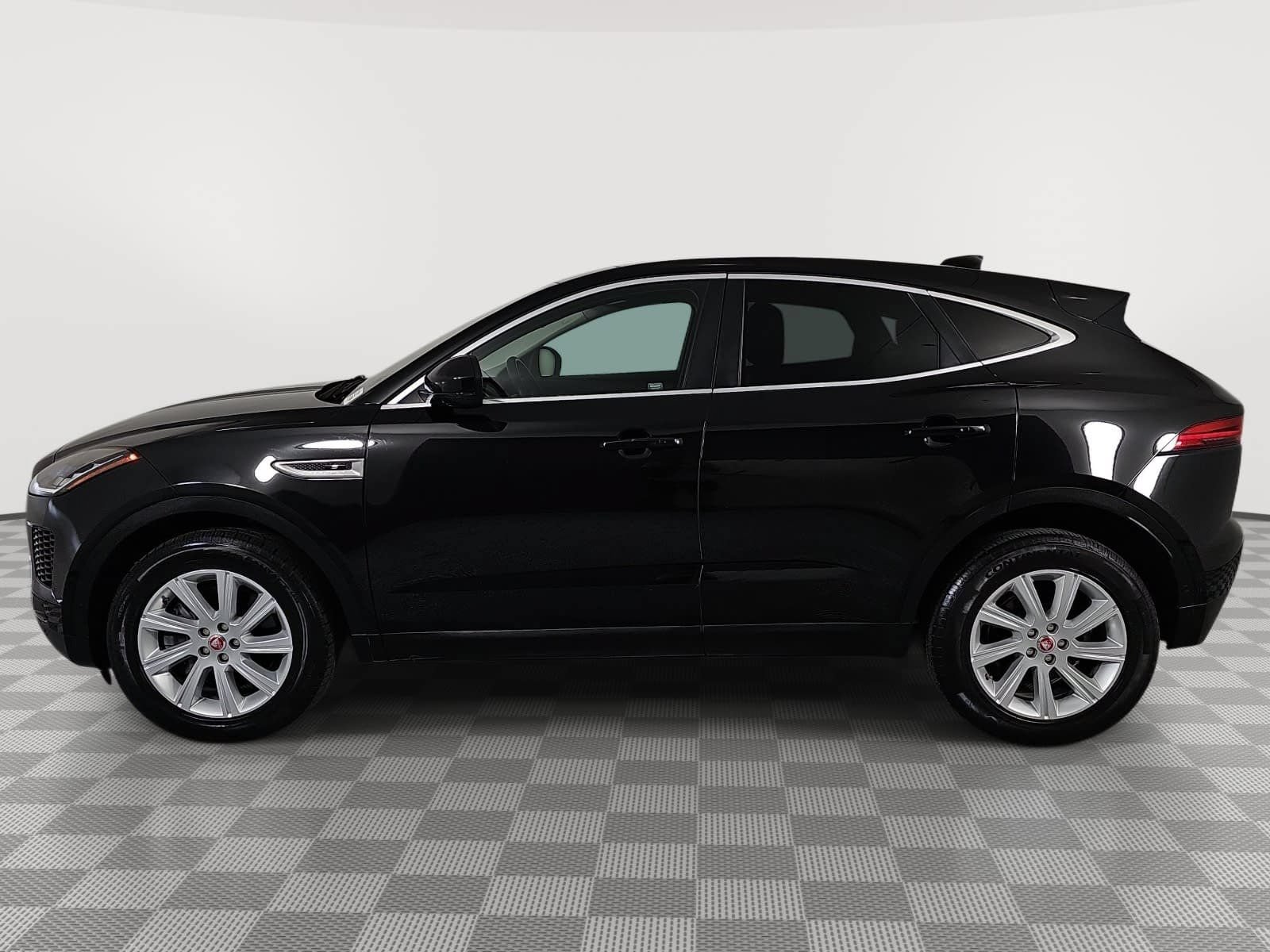 Used 2018 Jaguar E-PACE S AWD/4WD image 5