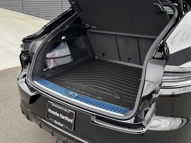 New 2026 Porsche Cayenne GTS image 35