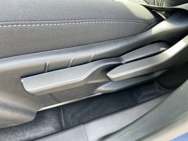 New 2027 Chevrolet Equinox LT w/ LPO, Floor Liner Package FWD image 12