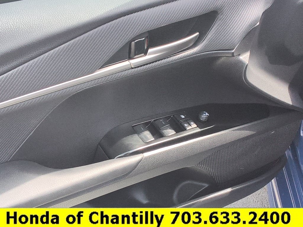 Used 2026 Toyota Camry SE FWD image 28