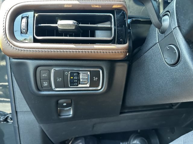 Certified 2023 Lincoln Nautilus Reserve w/ Equipment Group 201A AWD/4WD image 29