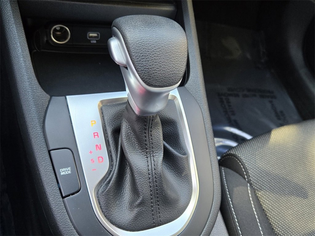 Used 2022 Kia Forte LXS w/ LXS Technology Package image 18