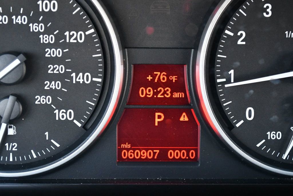 Used 2011 BMW 335i Convertible image 64