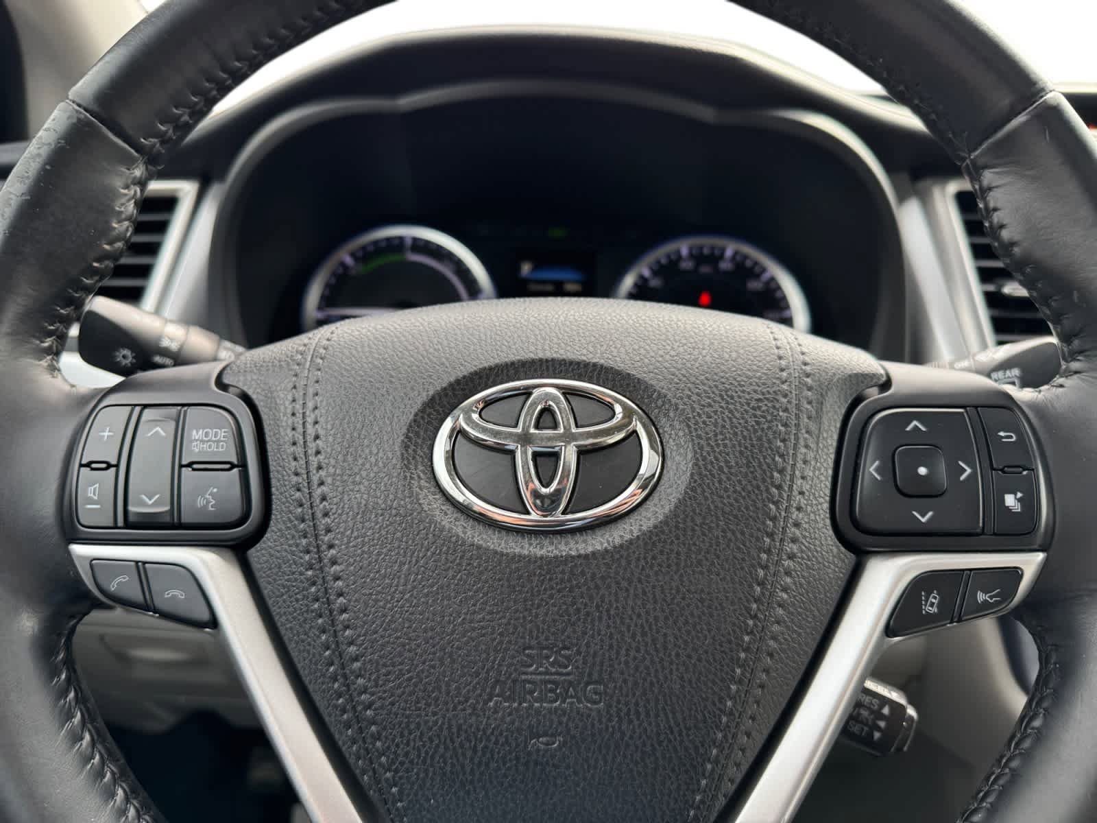 Used 2017 Toyota Highlander XLE image 20