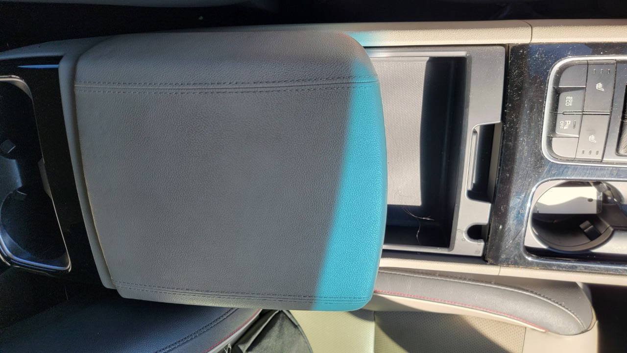 Used 2015 Kia Sedona EX w/ EX Premium Package FWD image 16