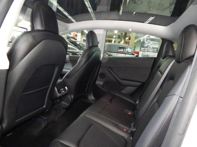 Used 2021 Tesla Model Y Performance image 32