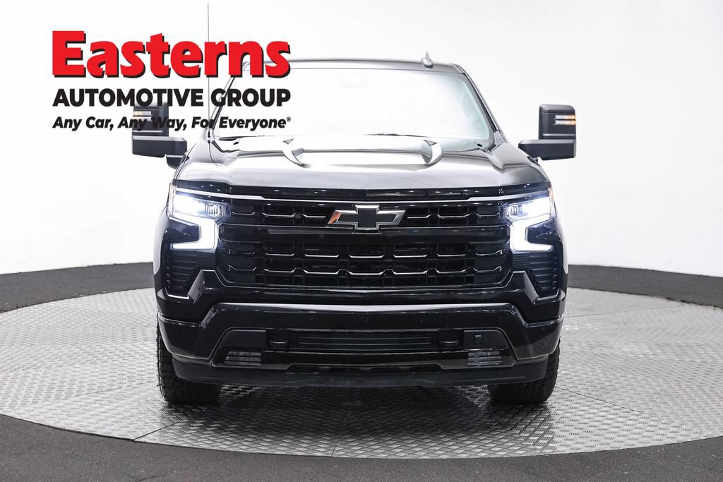 Used 2024 Chevrolet Silverado 1500 RST w/ Convenience Package II AWD/4WD image 2