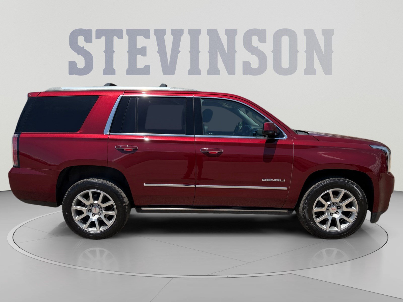 Used 2018 GMC Yukon Denali AWD/4WD image 6