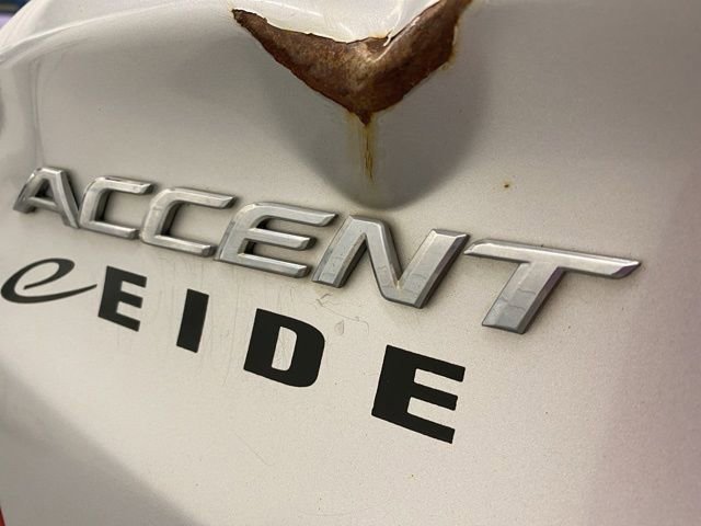 Used 2014 Hyundai Accent GLS image 32