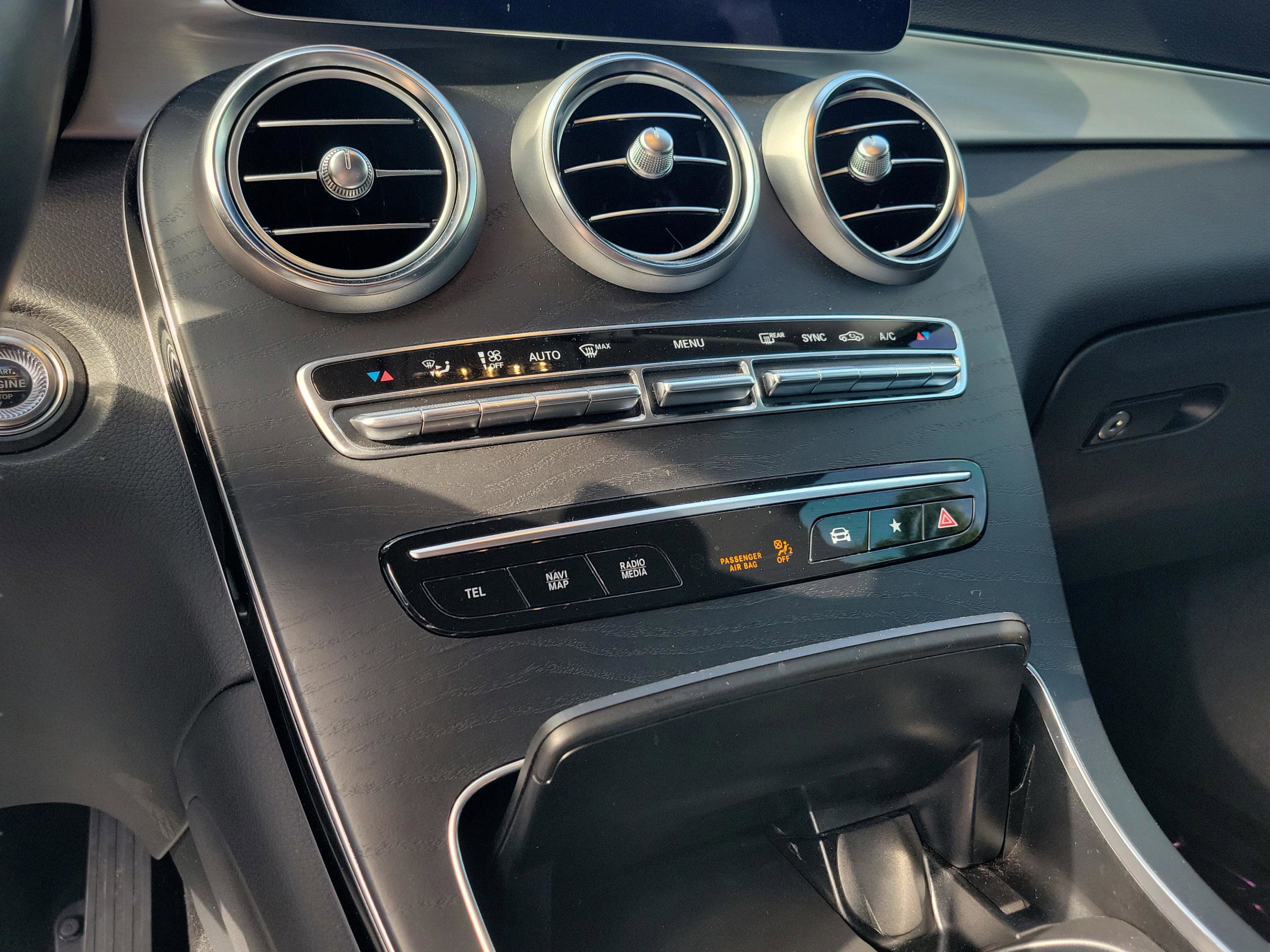 Used 2022 Mercedes-Benz GLC 300 image 6