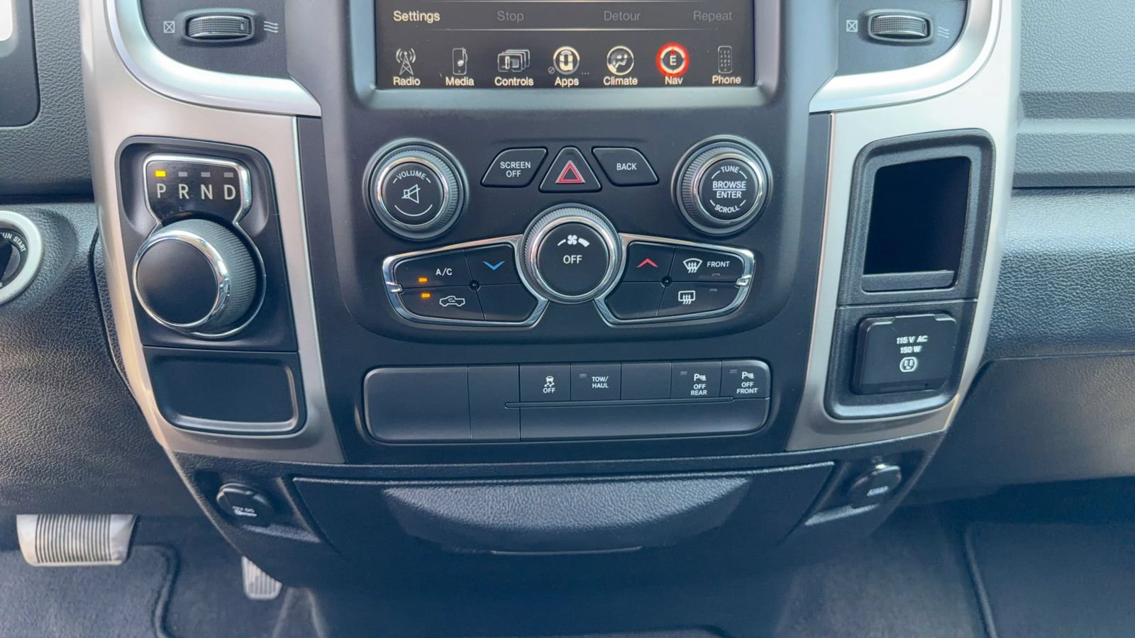 Used 2016 RAM 1500 Big Horn RWD image 24