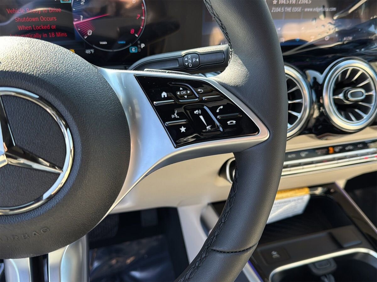 New 2026 Mercedes-Benz GLB 250 4MATIC image 16