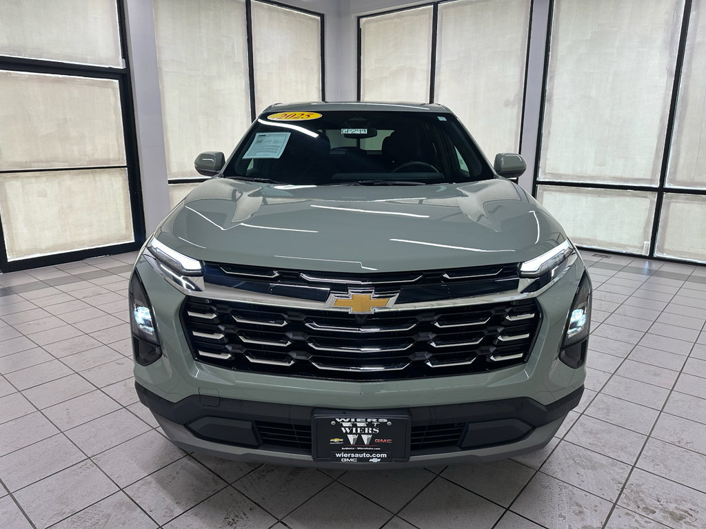 Certified 2025 Chevrolet Equinox LT FWD image 9