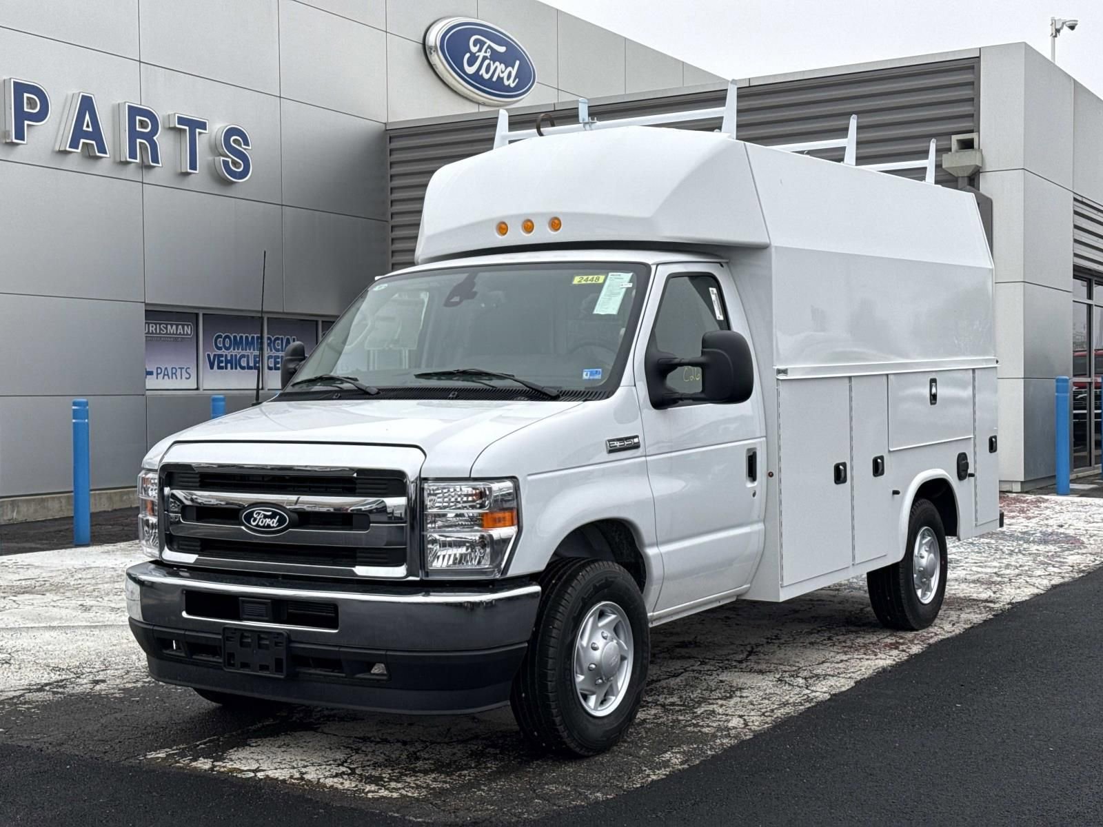 New 2026 Ford E-350 and Econoline 350 Super Duty w/ Power Equipment Group RWD image 7