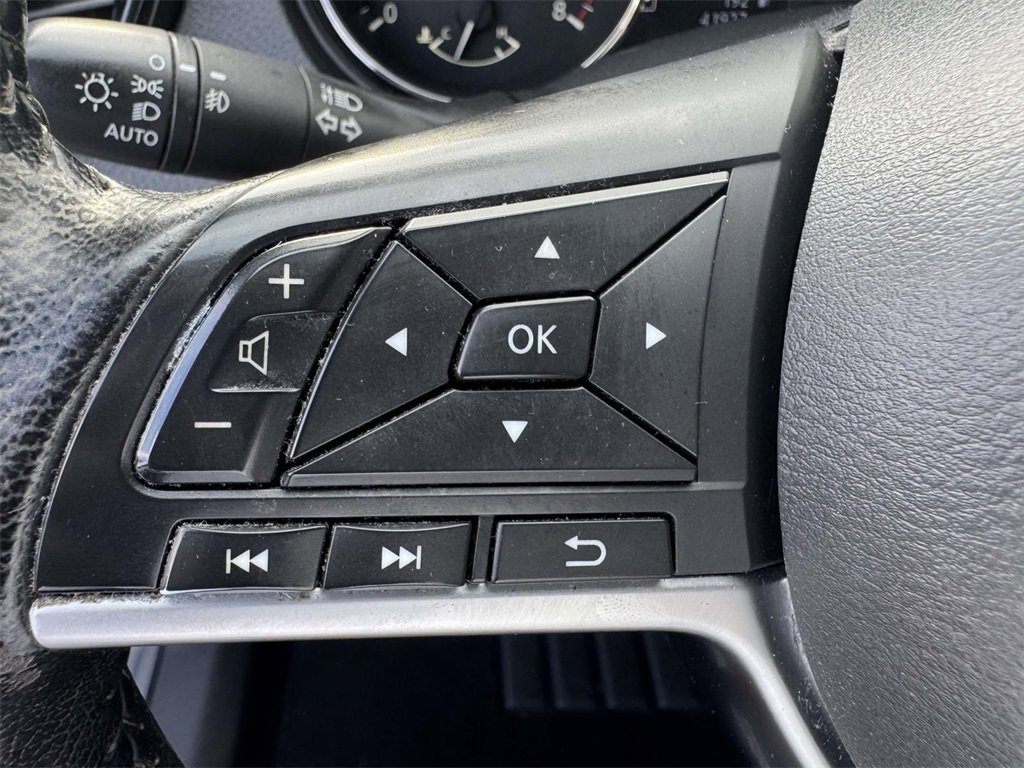 Used 2020 Nissan Rogue Sport SV w/ Technology Package image 22