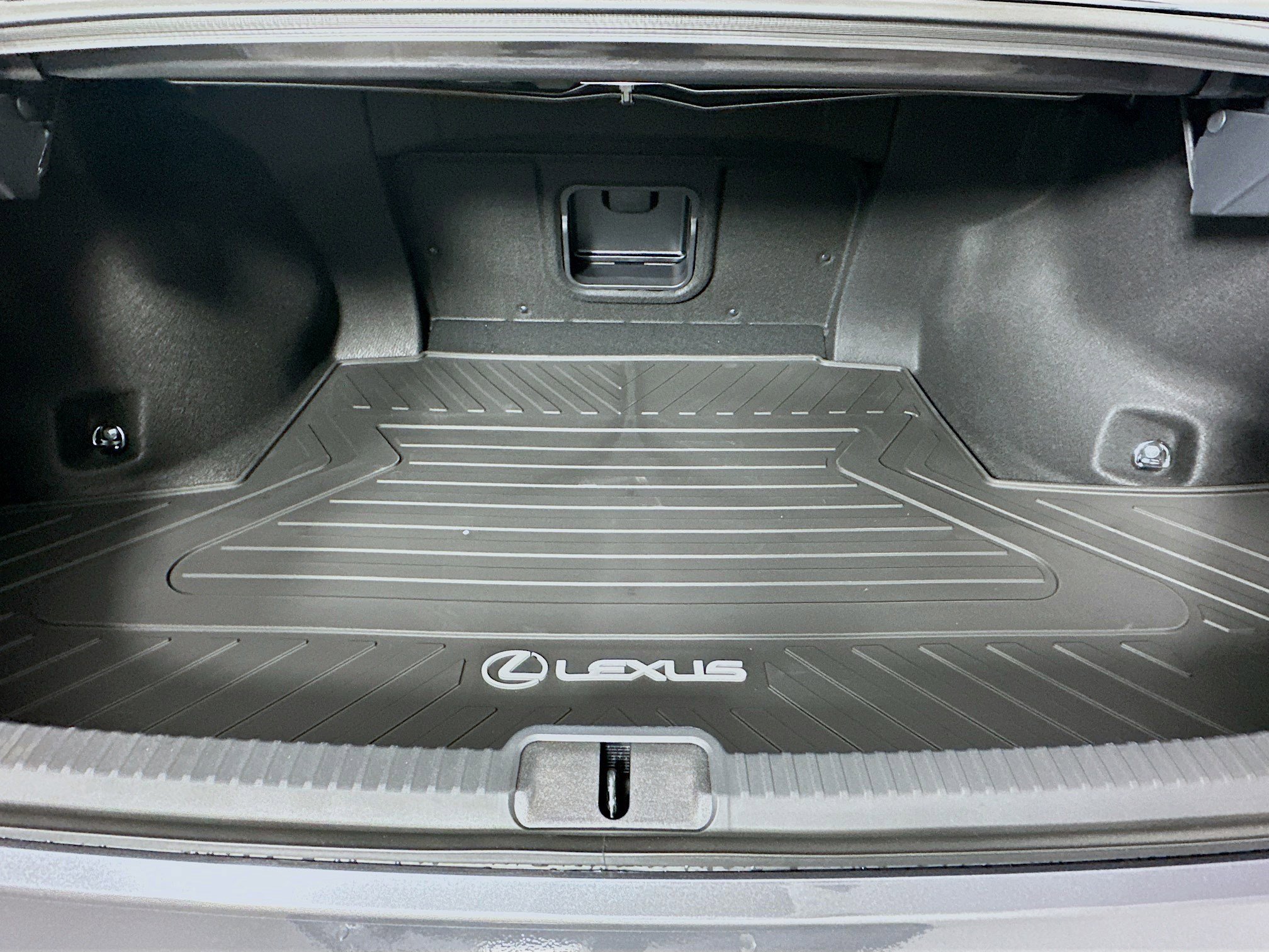 New 2025 Lexus ES 300h w/ Luxury Package image 29