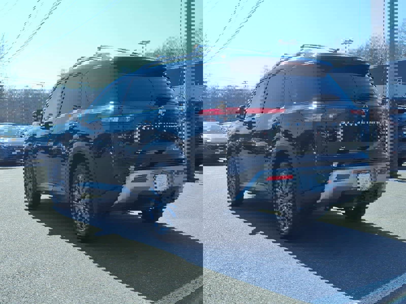 Certified 2024 Nissan Pathfinder SL w/ SL Premium Package image 6