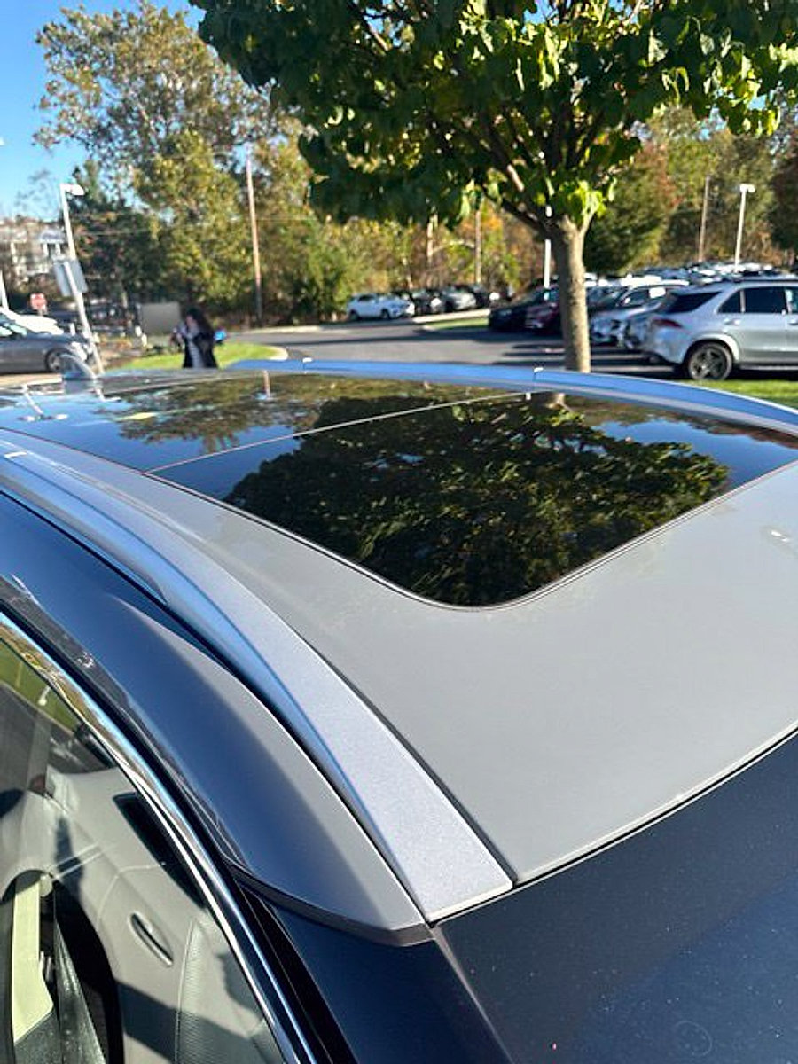 Used 2021 Nissan Rogue Platinum AWD/4WD image 2