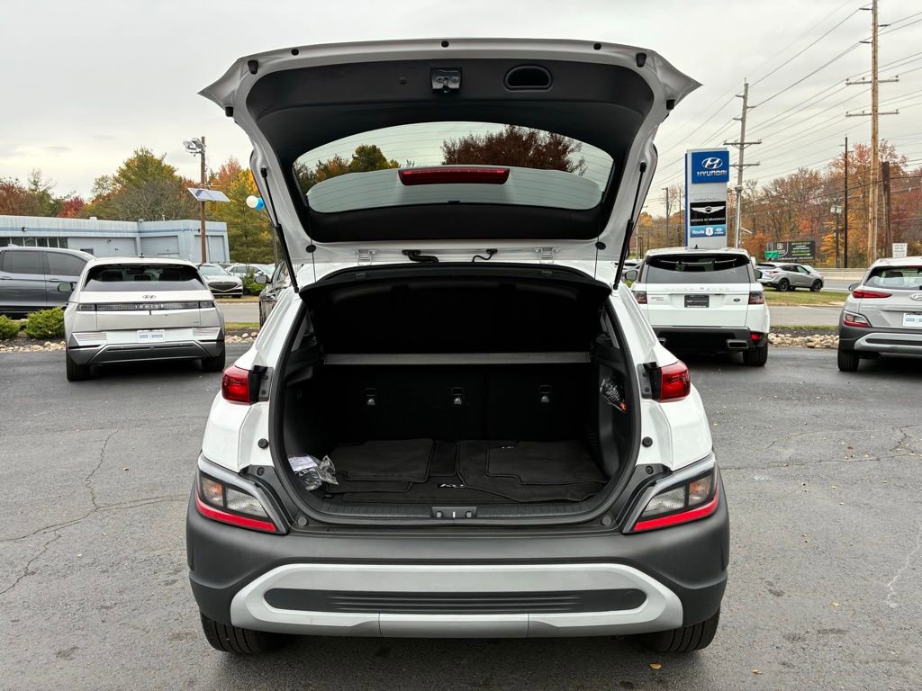 Used 2023 Hyundai Kona SEL w/ Cargo Package image 11