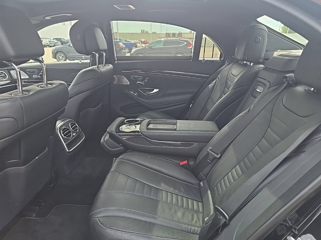 Used 2020 Mercedes-Benz S 560 4MATIC Sedan image 6