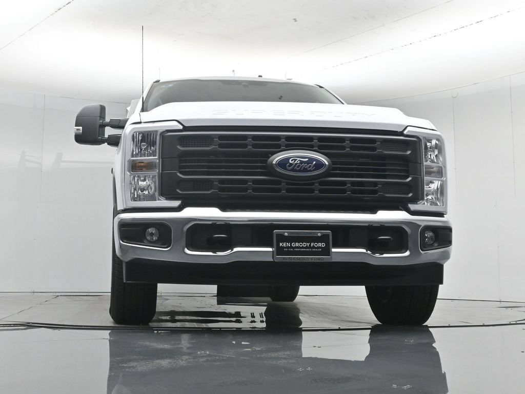 New 2026 Ford F350 XL w/ XL Chrome Package RWD image 53