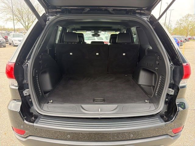 Used 2022 Jeep Grand Cherokee Laredo X image 15