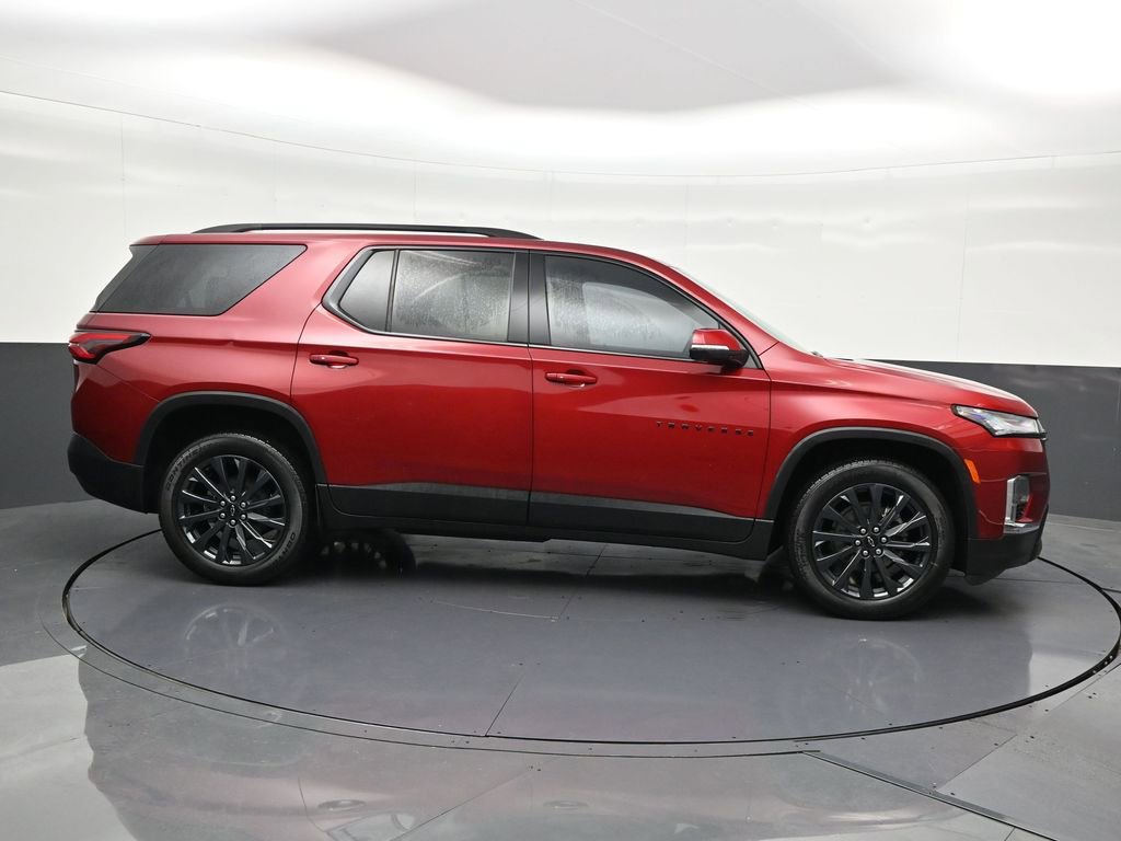 Used 2023 Chevrolet Traverse RS image 7