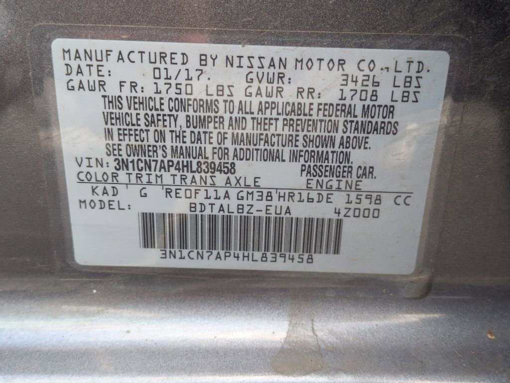 Used 2017 Nissan Versa SV FWD image 2