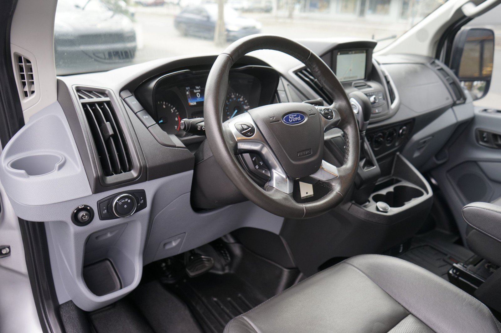 Used 2019 Ford Transit 350 XLT image 16